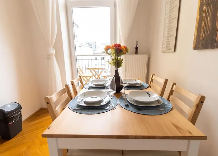 Apartment Wonderful Close To Centre With Porch
